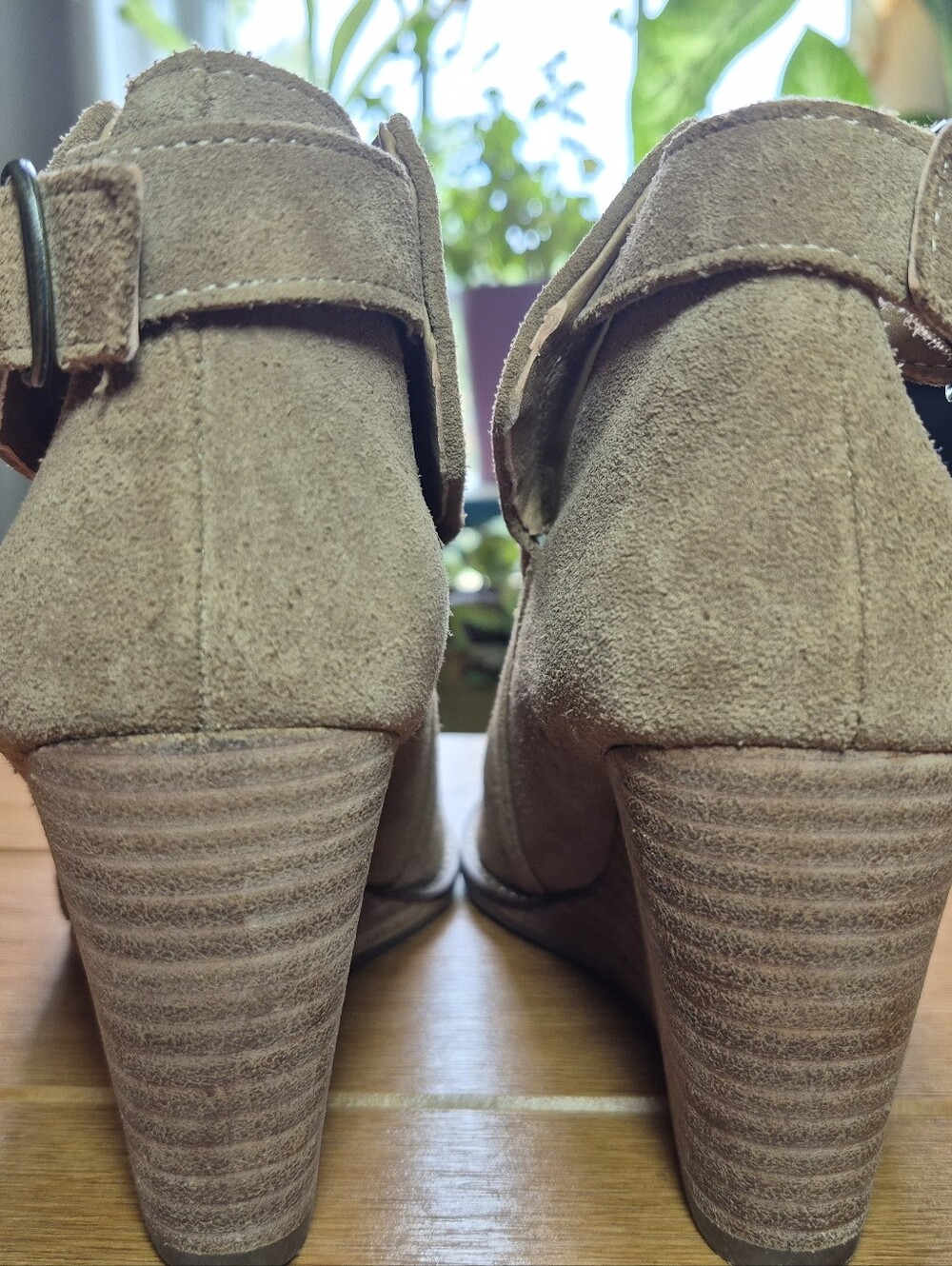Lucky Brand "Yasmine" Wedge Booties - Womens Size 8 - Picture 3 of 6